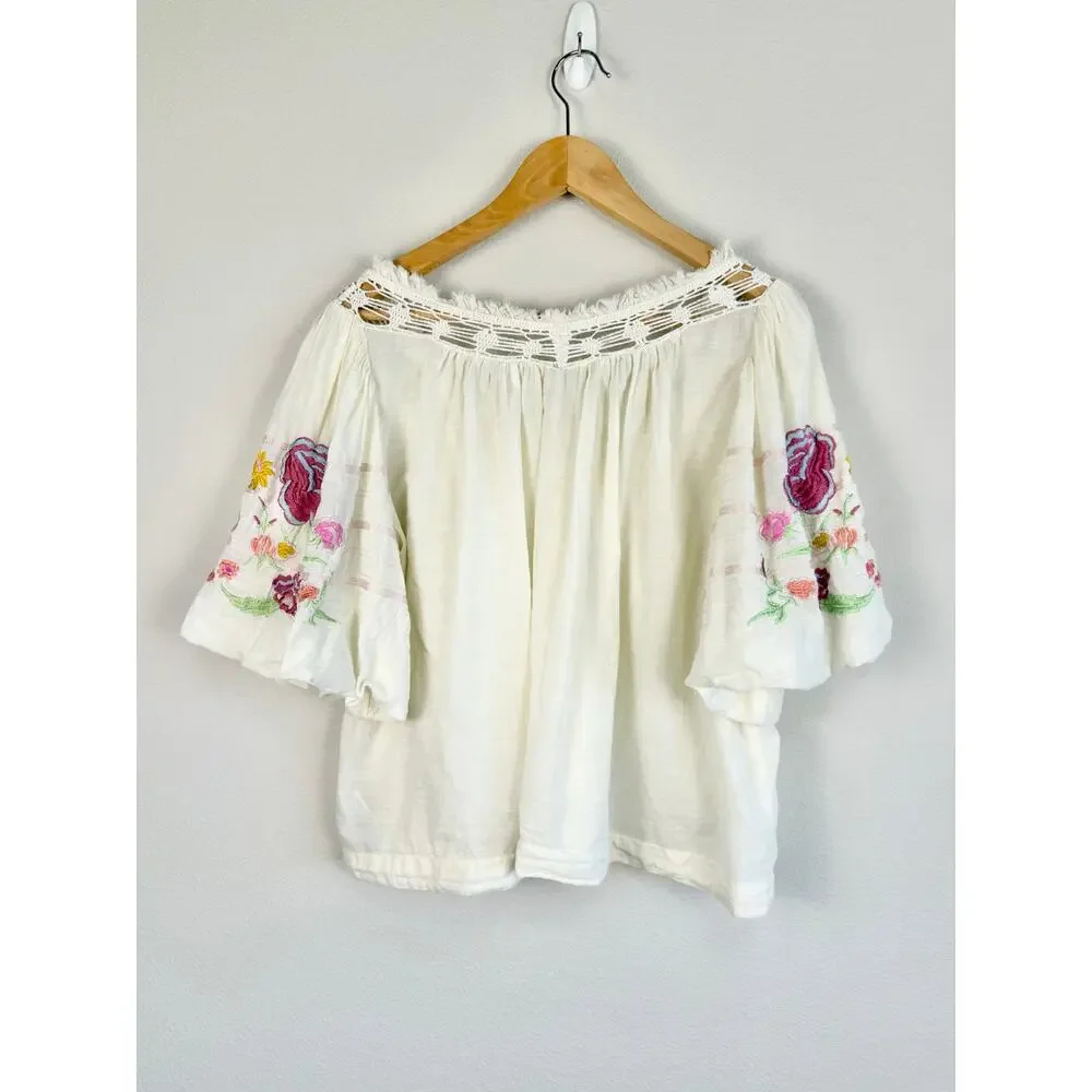 Free People Bohemia Embroidered Peasant Top Blouse Medium Floral Coquette Boho